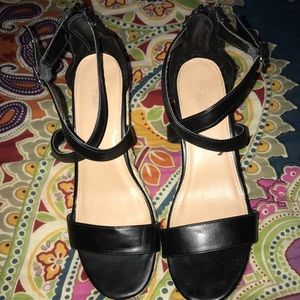 Black Wedges